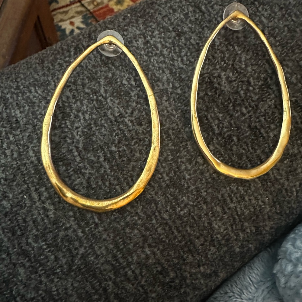 Express Gold Teardrop Earrings